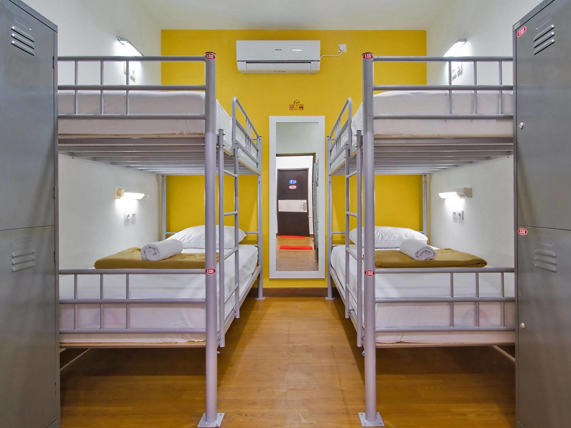 Cx Hostel Kuta Raya 외부 사진