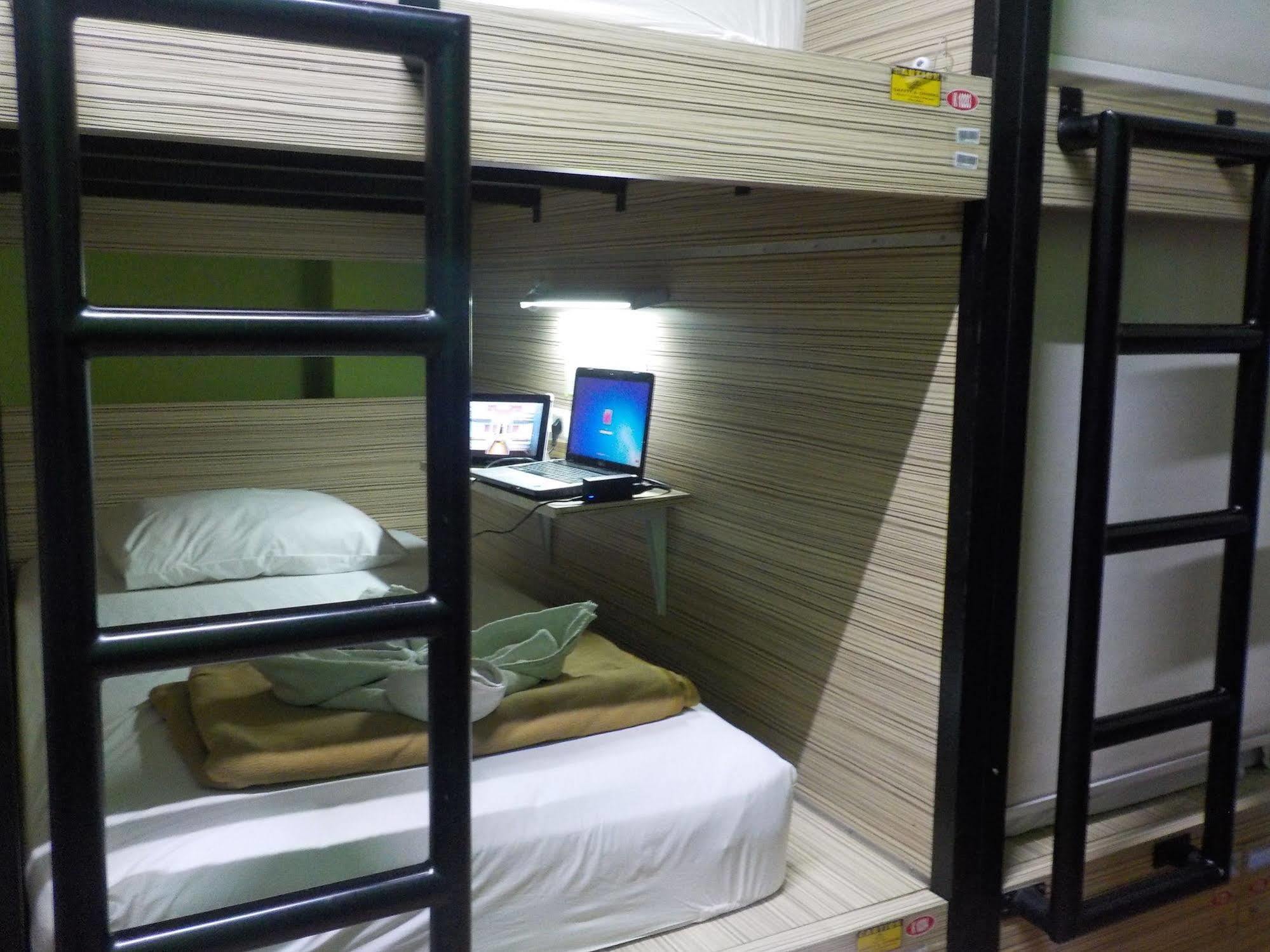 Cx Hostel Kuta Raya 외부 사진